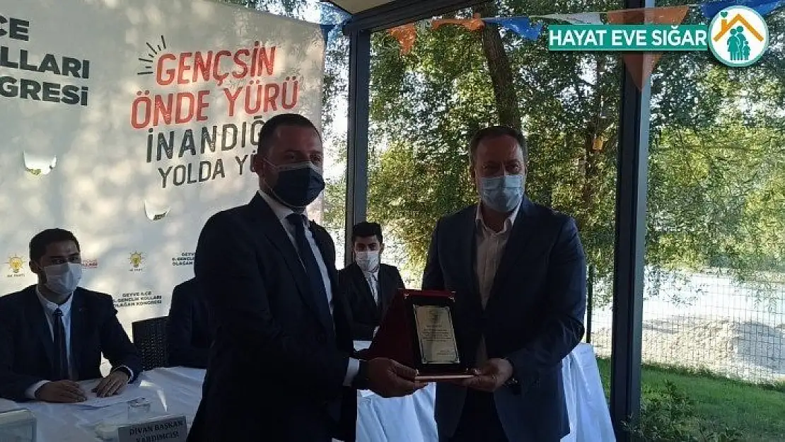 AK Parti Geyve İlçe Gençlik Kolları kongresi yapıldı