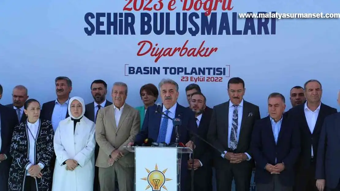 AK Parti heyeti Diyarbakır'a çıkarma yaptı