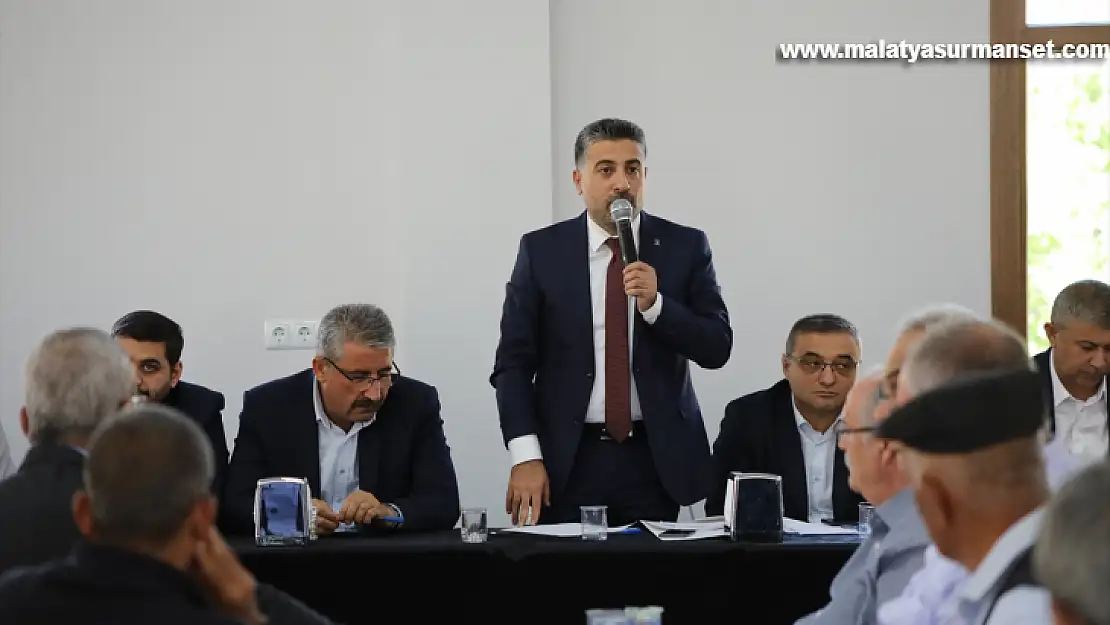 AK Parti İl Başkanı Gören, Darende'de muhtarlarla bir araya geldi