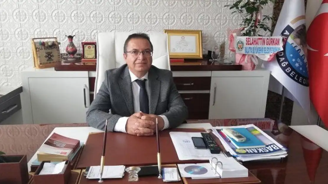 Akçadağ Belediye Başkanı Ali Kazgan'dan yeni yıl kutlaması