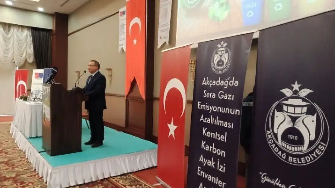 Akçadağ Belediyesi'nin 'Karbon ayak izi envanteri' kitabı tanıtıldı