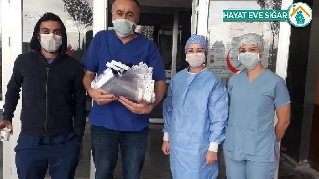 Akçadağ'da siperlik maske dağıtımı yapıldı