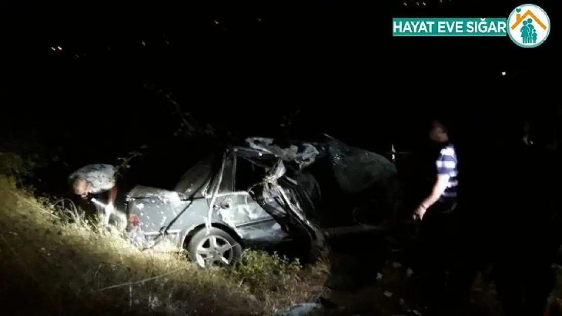 Alanya'da kontrolden çıkan otomobil takla attı: 3 yaralı