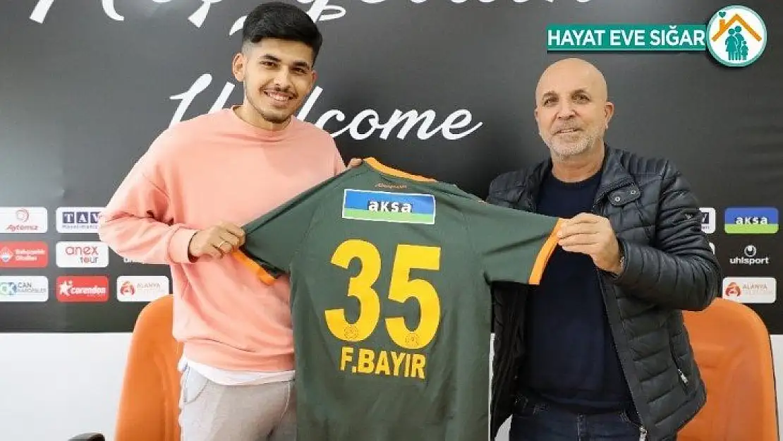 Alanyaspor genç stoperi renklerine bağladı