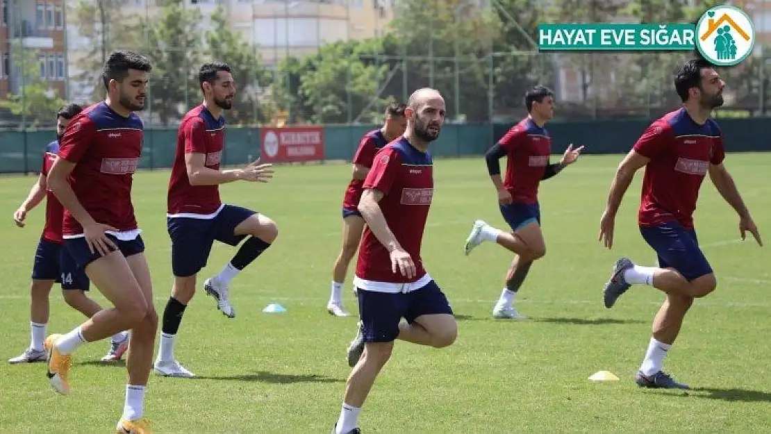 Alanyaspor Kasımpaşa'ya konuk oluyor