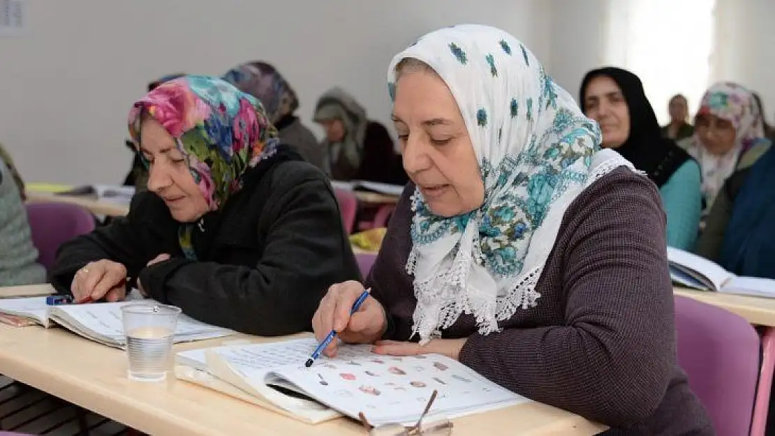 Altındağ'da tonton teyzeler sınıfı