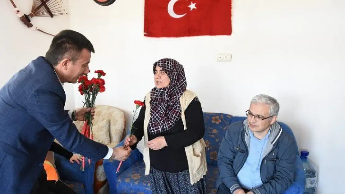 Altındağlı kadınlara 8 Mart sürprizi