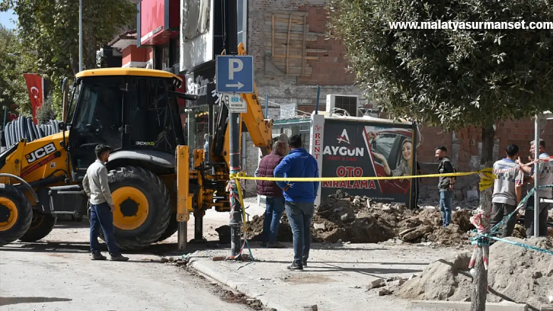 Altyapı çalışmaları sırasında doğal gaz borusu patladı