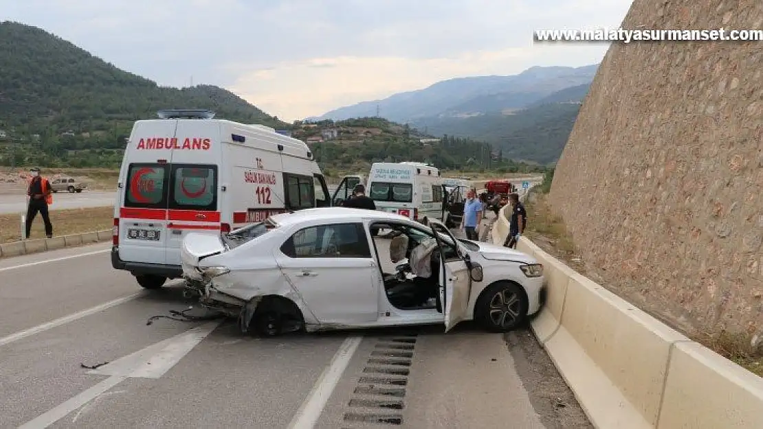 Amasya'da feci kaza: Anne ve 2 oğlu öldü, baba ve oğlu yaralı