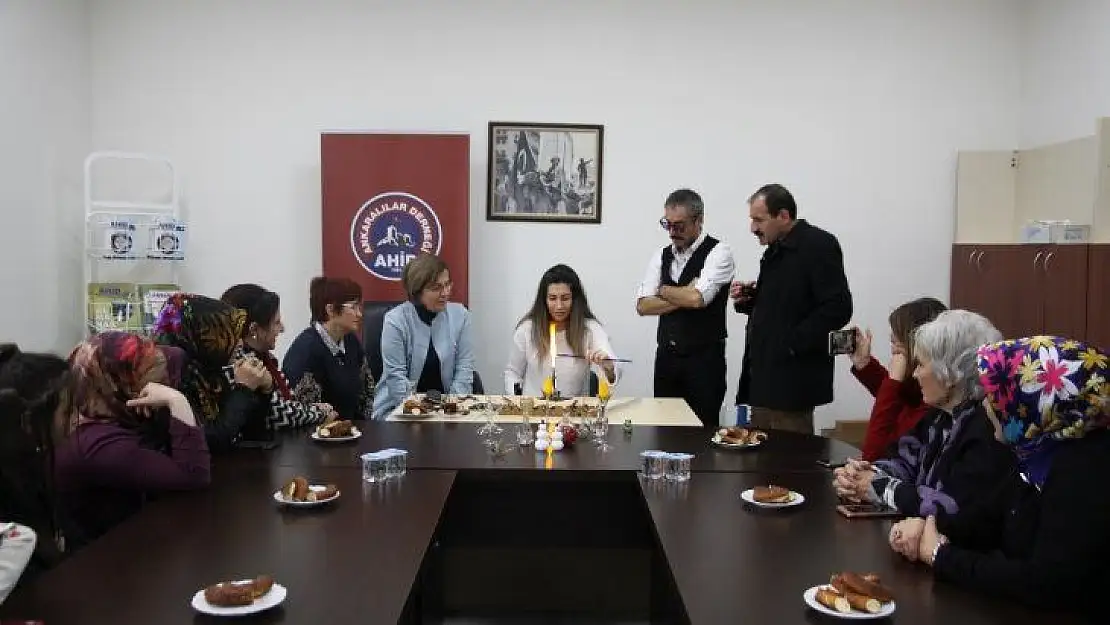 Ankaralılar Derneği cam üfleme sanatını yaşatıyor