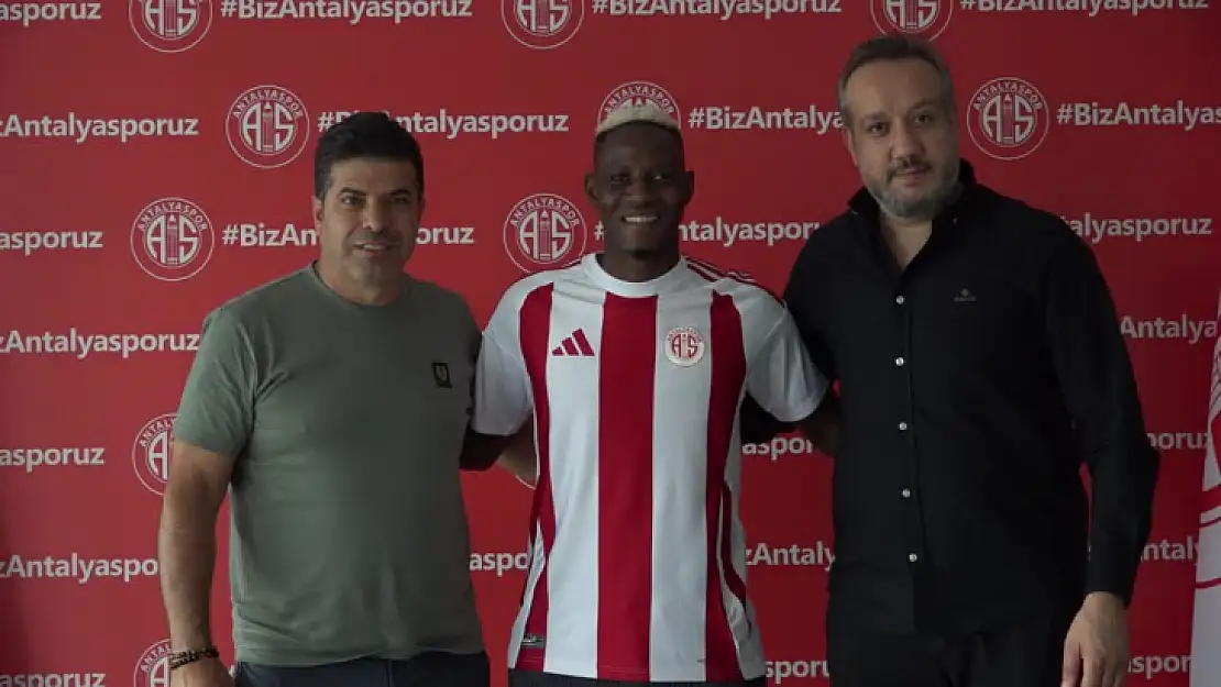 Antalyaspor, Djenepo'yu kiralık olarak kadrosuna kattı