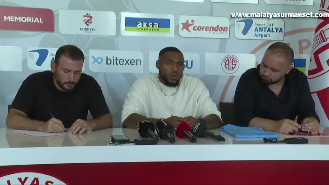 Antalyaspor, forvet oyuncusu Britt Assombalonga ile sözleşme imzaladı