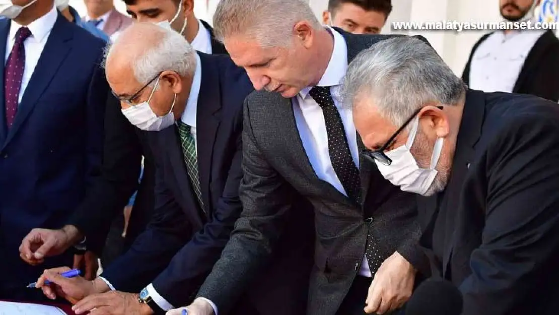Araban'da Hacı Mehmet Mirzaoğlu camiinin açılışı gerçekleşti
