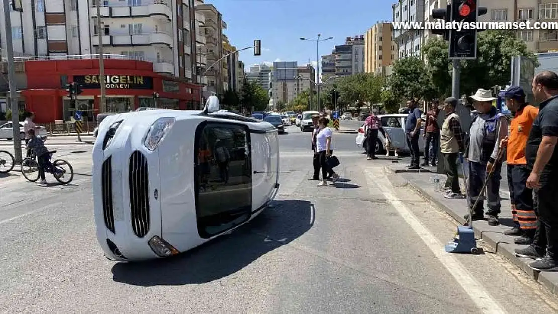 Aracın devrini aldıktan dakikalar sonra kaza yaptı