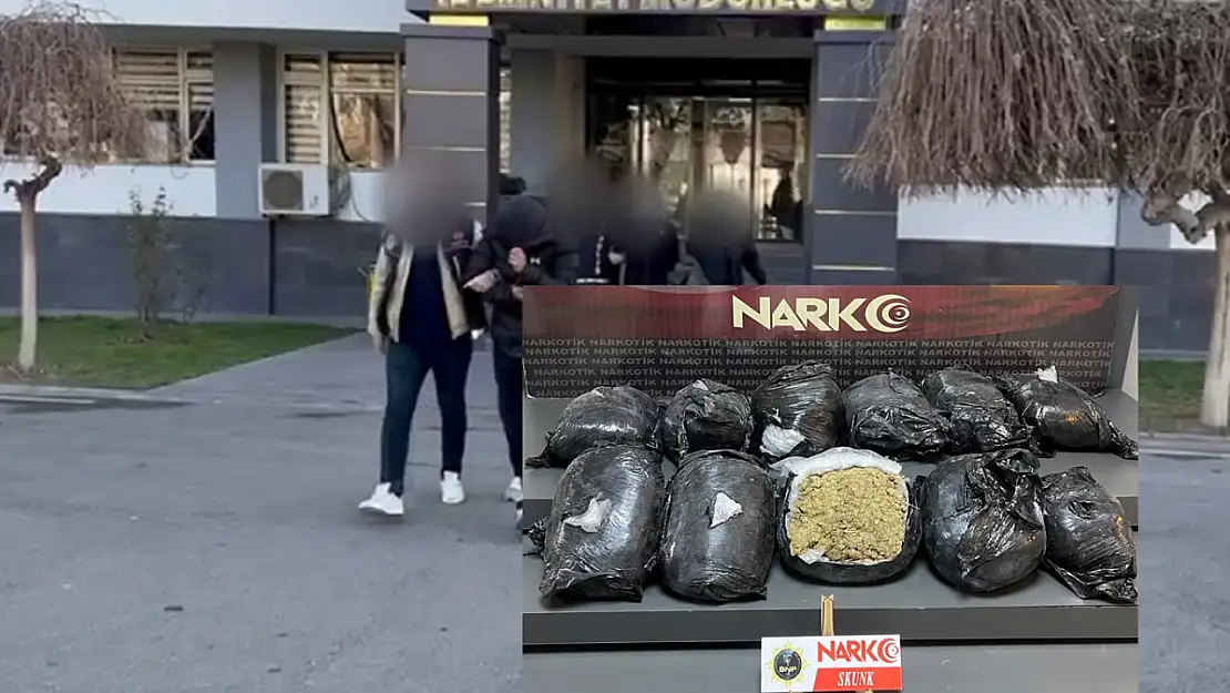 Araçta 11 kilo skunk ele geçirildi 4 kişi tutuklandı