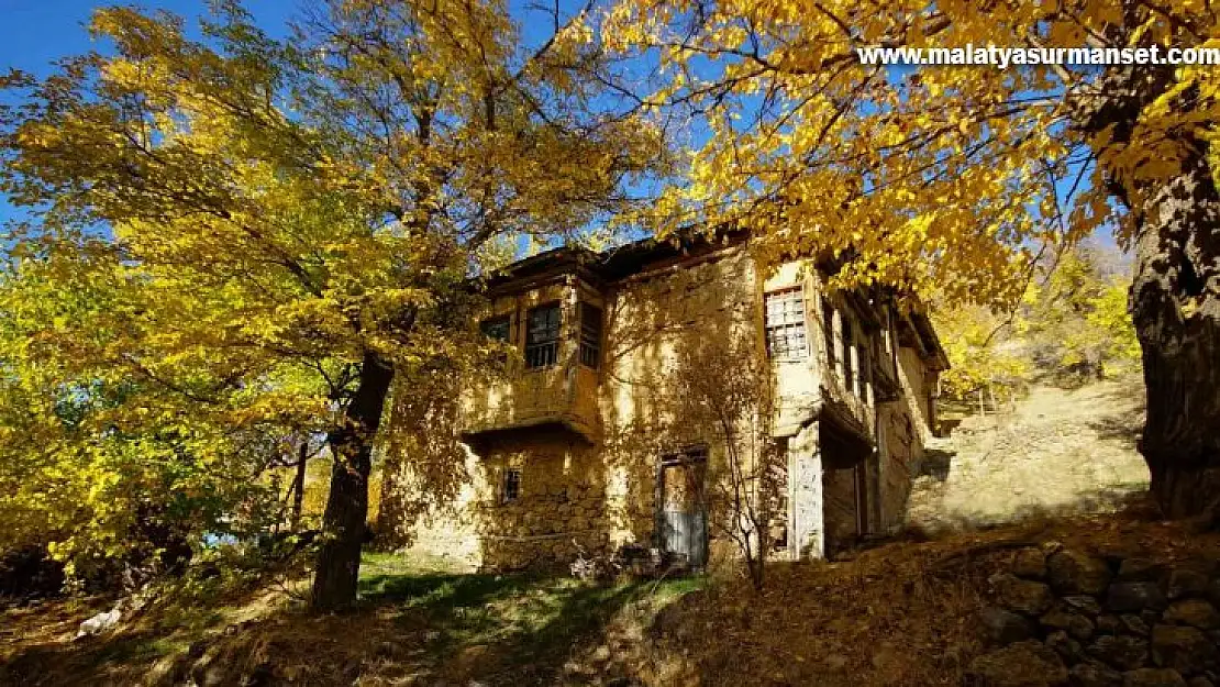 Arapgir'de sonbahar doğal güzelliğiyle görenleri hayran bıraktırıyor