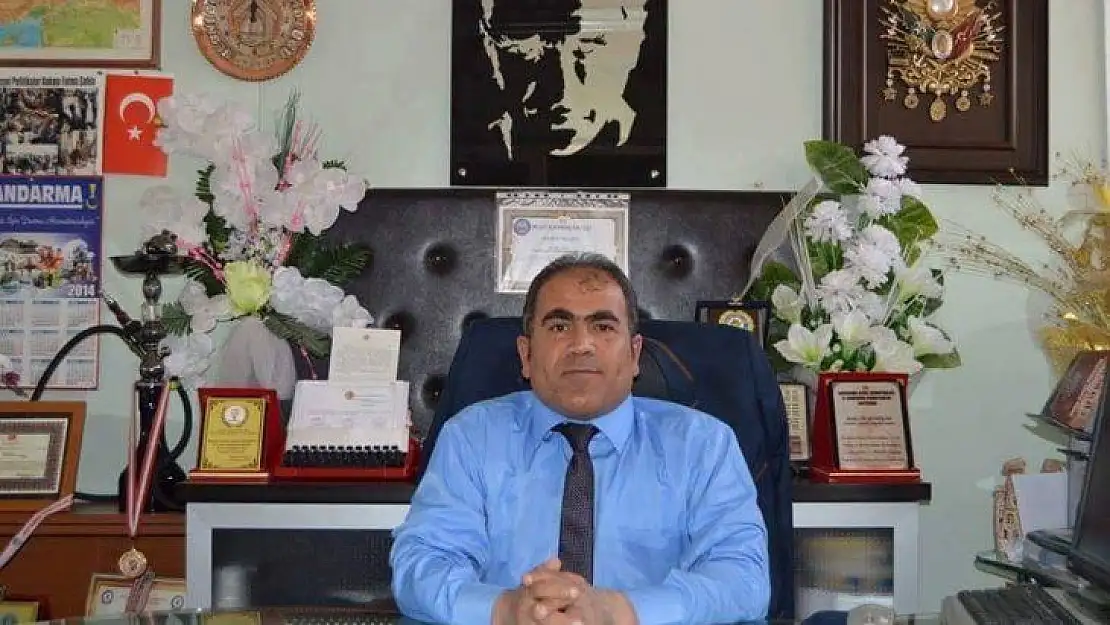 Arslan'dan Türk Bayrağını yırtan Yunan milletvekiline tepki