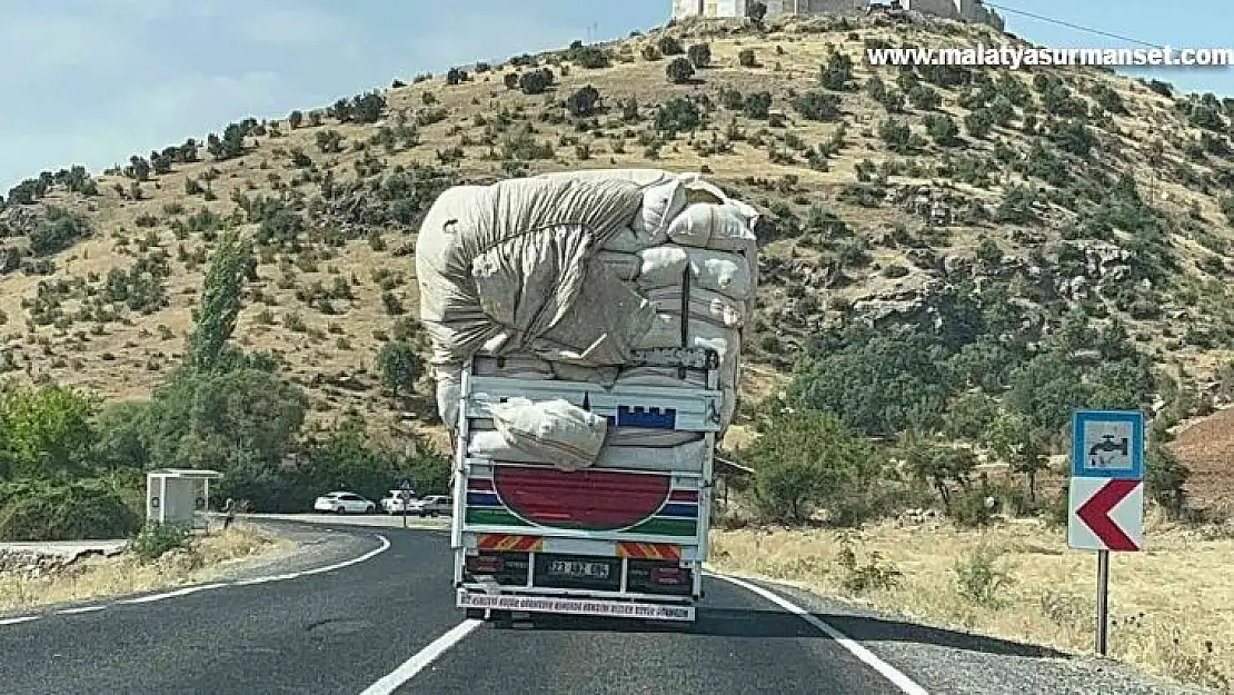 Aşırı yükle trafiği tehlikeye attı