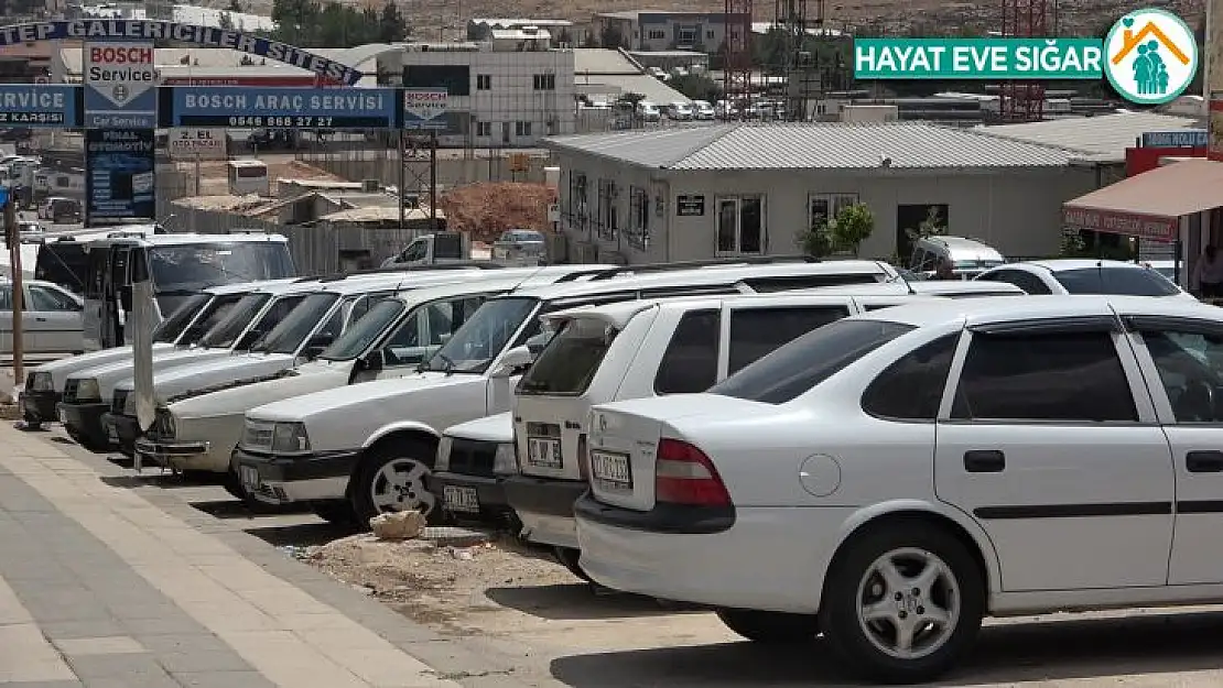 Aylar sonra kurulan 2. El Oto Pazarı'nda beklenen hareketlilik yaşanmadı