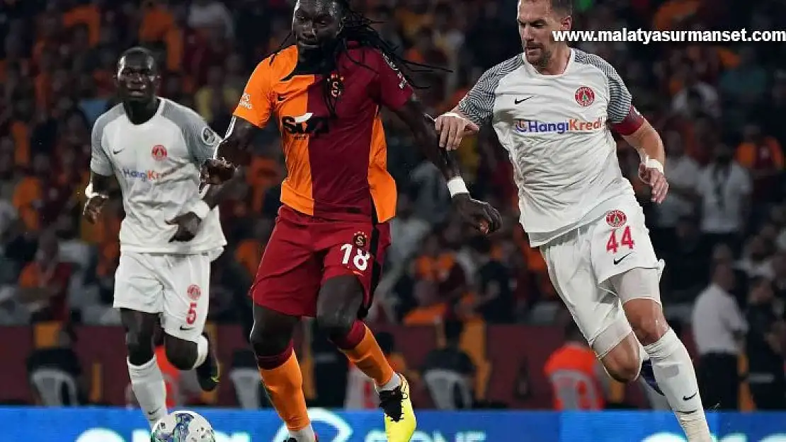 Bafetimbi Gomis oyuna sonradan girdi yine golünü attı