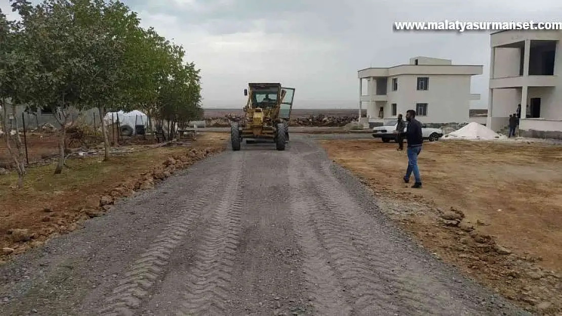 Bağlar Belediyesinin yol yapım çalışmaları devam ediyor