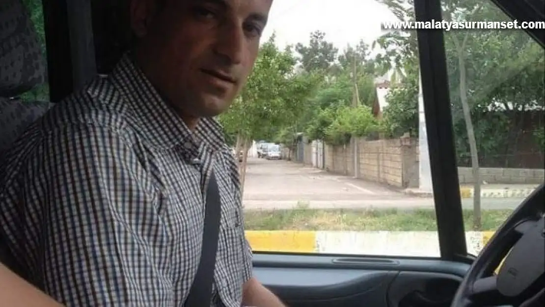 Bahçeyi ilaçladığı esnada traktörün altında kalarak hayatını kaybetti