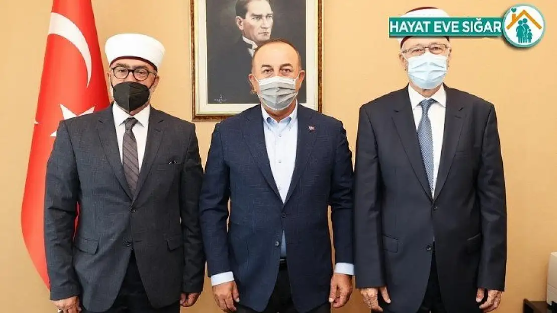 Bakan Çavuşoğlu, Gümülcine Müftüsü Şerif ve İskeçe Müftüsü Mete ile görüştü