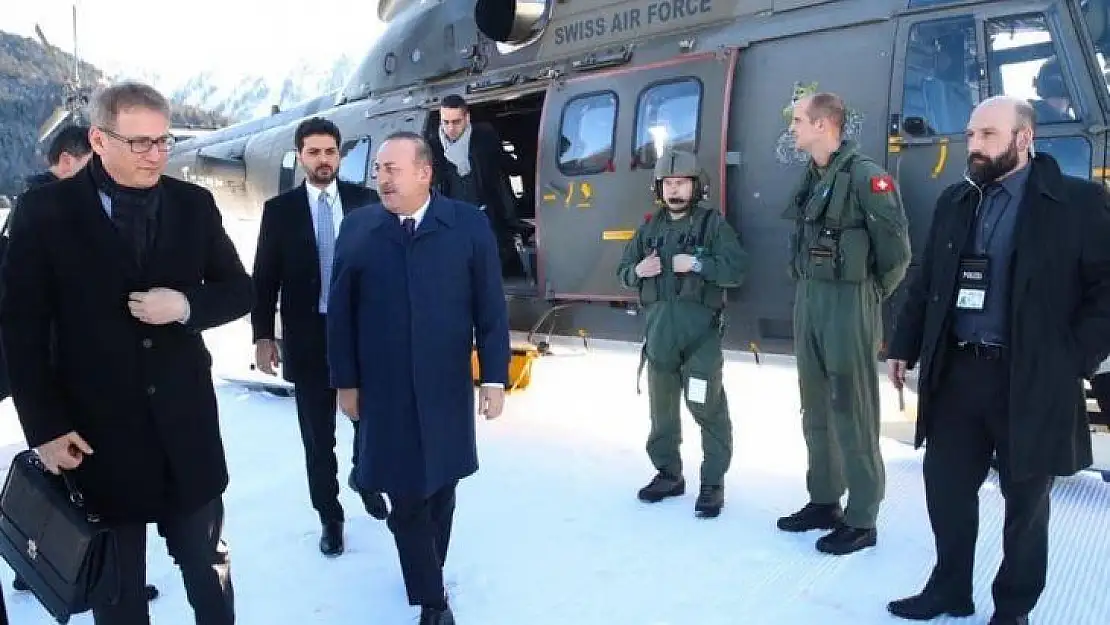 Bakan Çavuşoğlu ve Bakan Pekcan Davos'a geldi