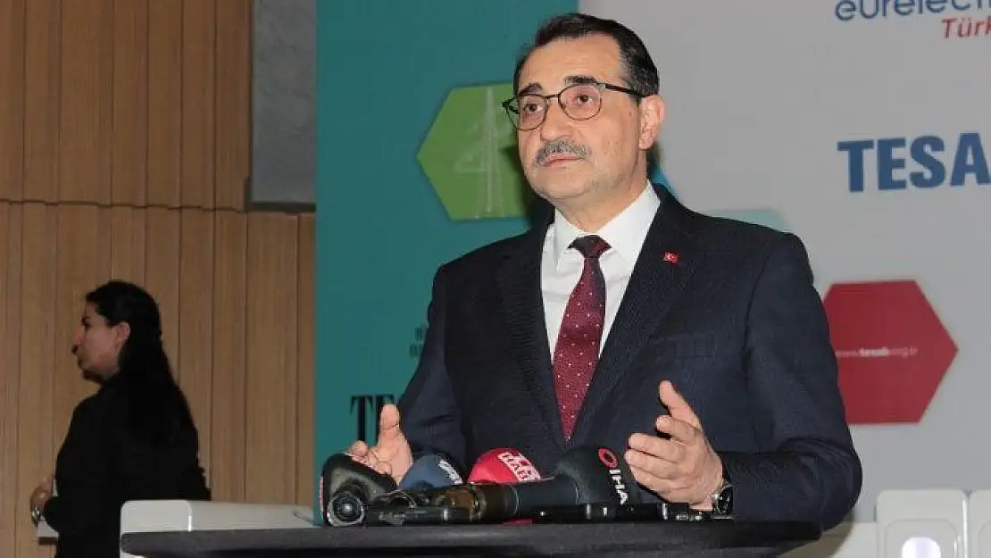 Bakan Dönmez, petrol fiyatlarındaki düşüşü değerlendirdi