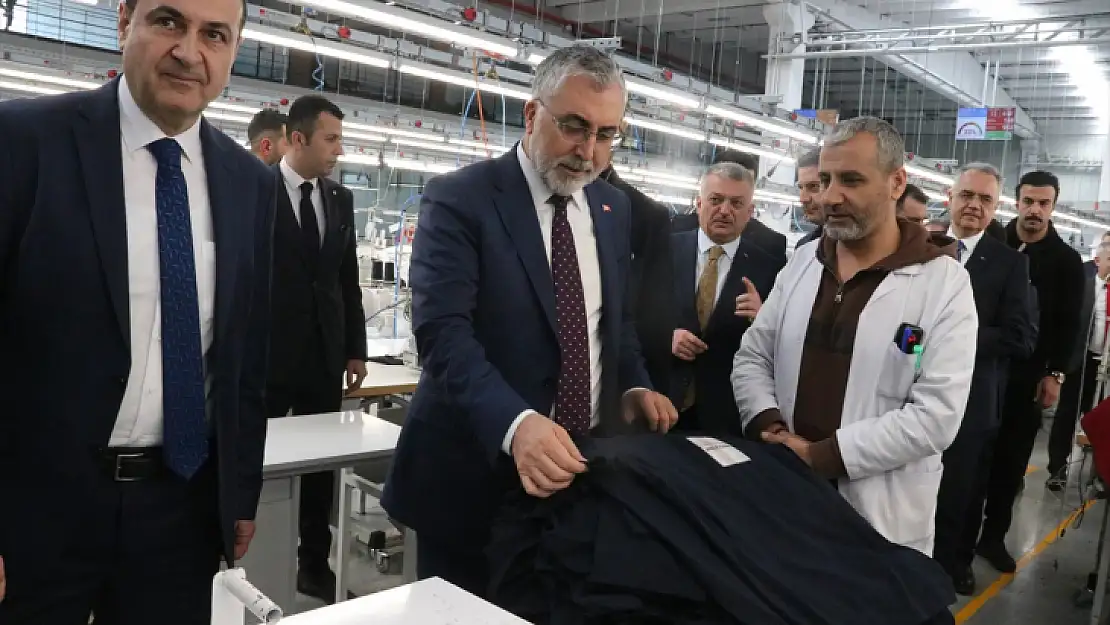 Bakan Işıkhan Tekstil Fabrikasını Ziyaret Etti