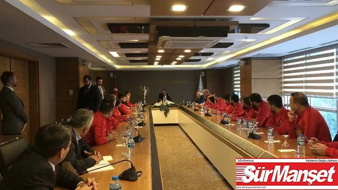 Bakan Kasapoğlu: '12 cesur yüreğin ülkemizde önemli bir yeri var'