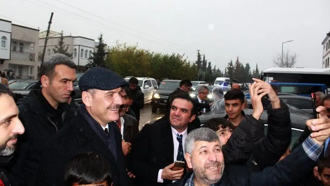 Bakan Soylu deprem konutlarını inceledi