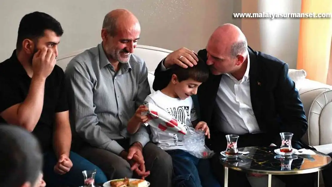 Bakan Soylu, Diyarbakır'da Yasin Börü'nün ailesiyle bir araya geldi