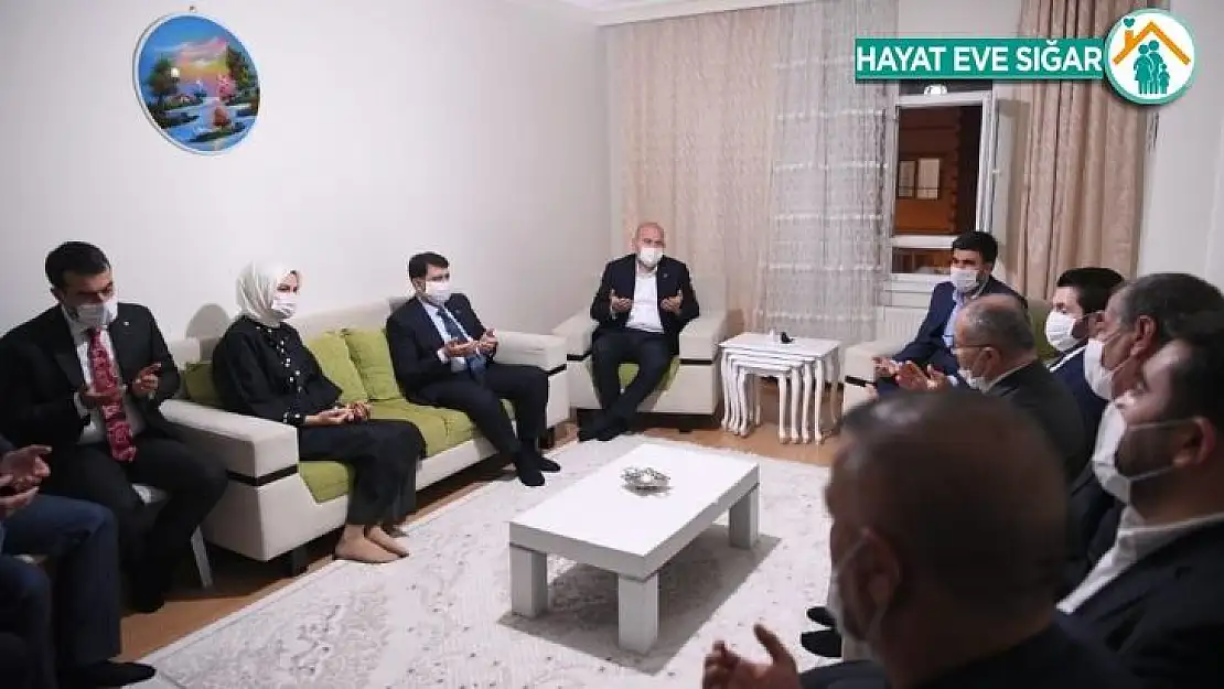 Bakan Soylu'dan, Barış Çakan'ın ailesine taziye ziyareti