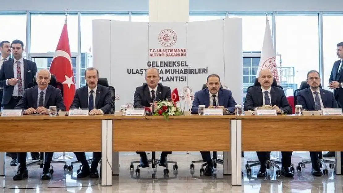 Bakan Turhan: '(Kanal İstanbul) Projenin inşaatı için sahanın imar planlarında işlenmesi gerekiyor, bunun 6 aylık sürede tamamlanmasını bekliyoruz' (2)