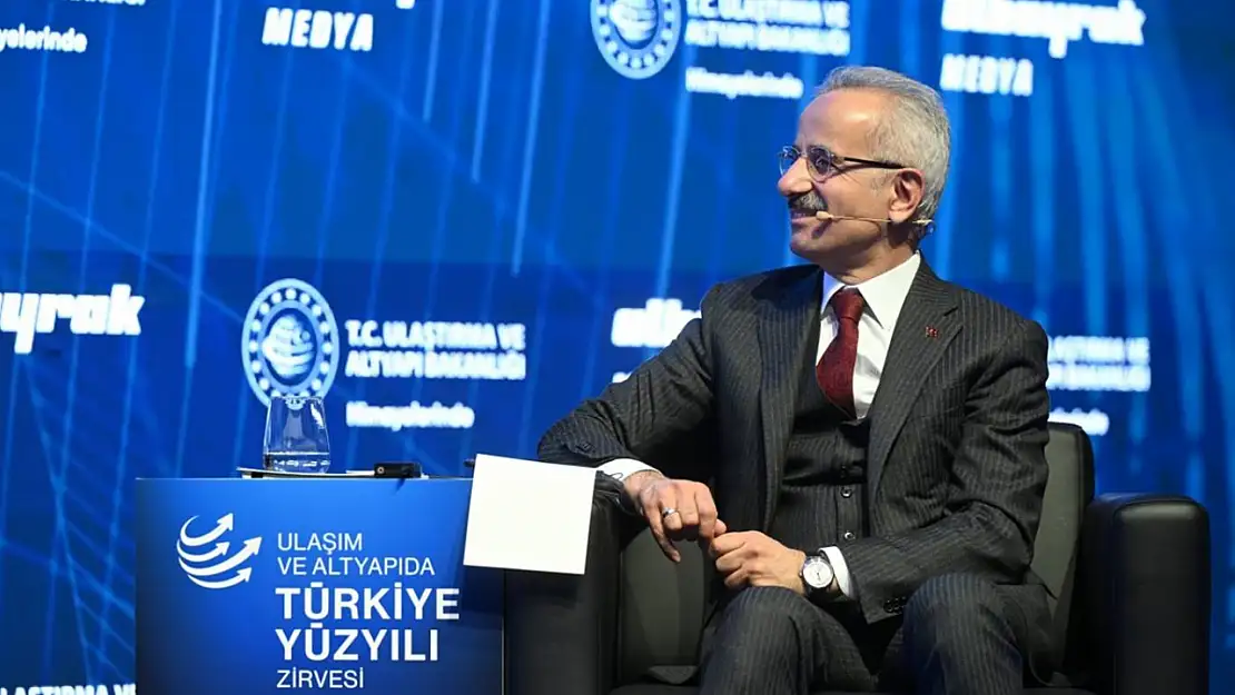 Bakan Uraloğlu 5G'de 2026'da ülke genelinde sinyal almayı hedefliyoruz