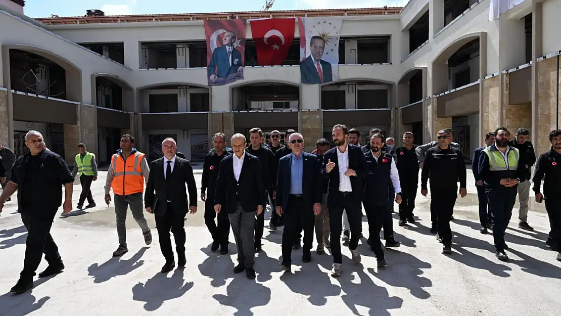 Bakan Yardımcısı Karaloğlu Malatya'nın Hızla Ayağa Kalktığını Hep Birlikte Görüyoruz.
