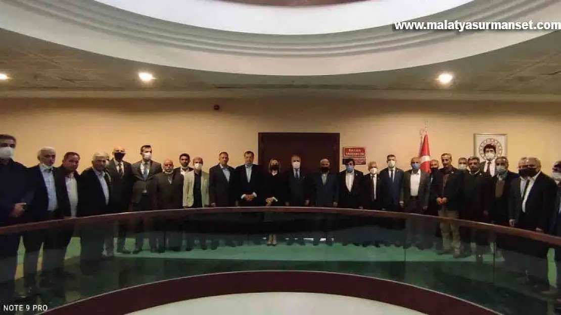 Bakan Yardımcısı Tunç, Malatyalı muhtarlarla buluştu