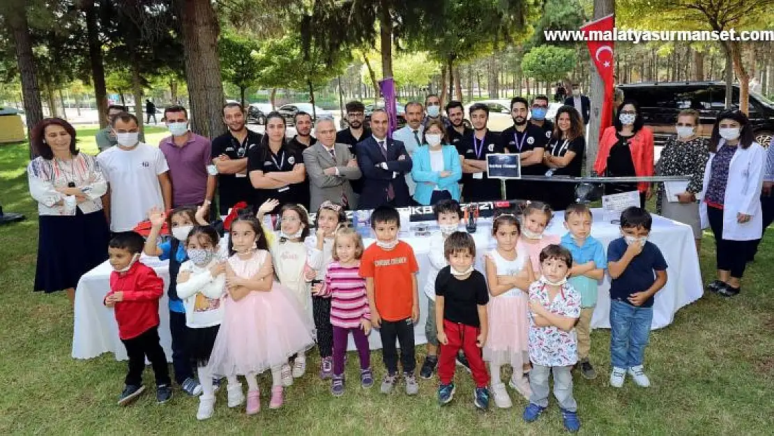 Bakan Yardımıcısı Kacır'dan Teknofest'e katılan öğrencilere tebrik