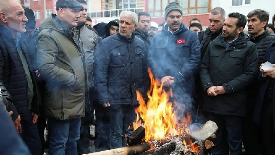 Bakanlar Soylu ve Kurum Elazığ'da çalışmalarını sürdürüyor