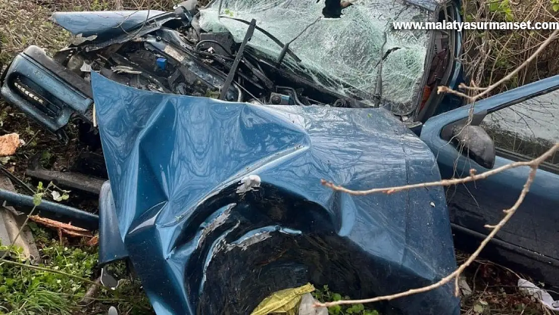 Trafik kazası: 2 kişi hayatını kaybetti