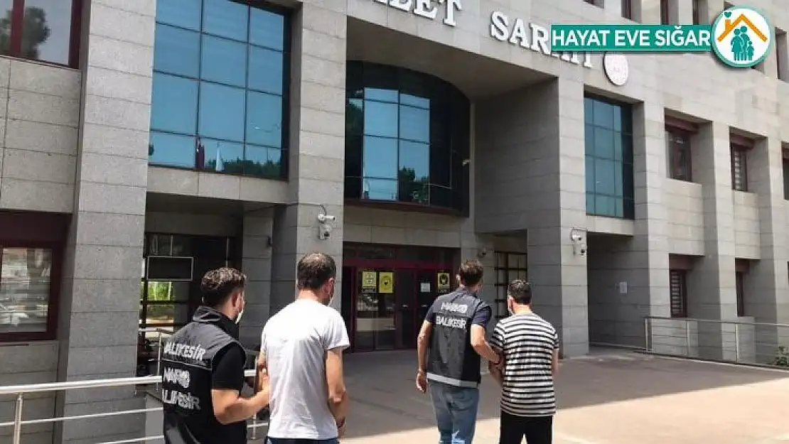 Balıkesir'de 2 uyuşturucu taciri tutuklandı