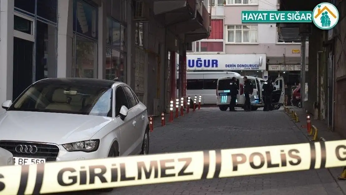 Balkondan düşen 75 yaşındaki kadın hastanede hayatını kaybetti