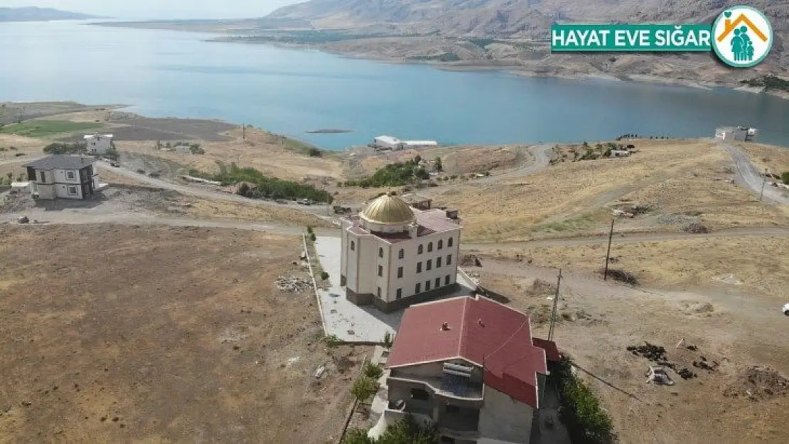 Baraj manzaralı cami, para bitince minaresiz kaldı