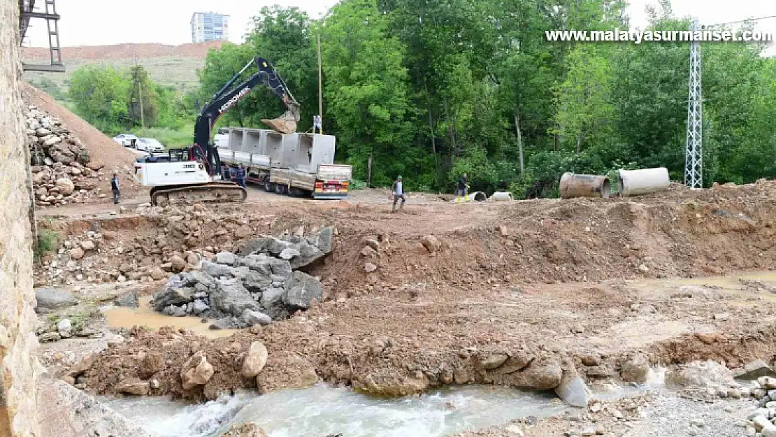 Başkan Çınar, dere ıslah ve yol yenileme çalışmalarını inceledi