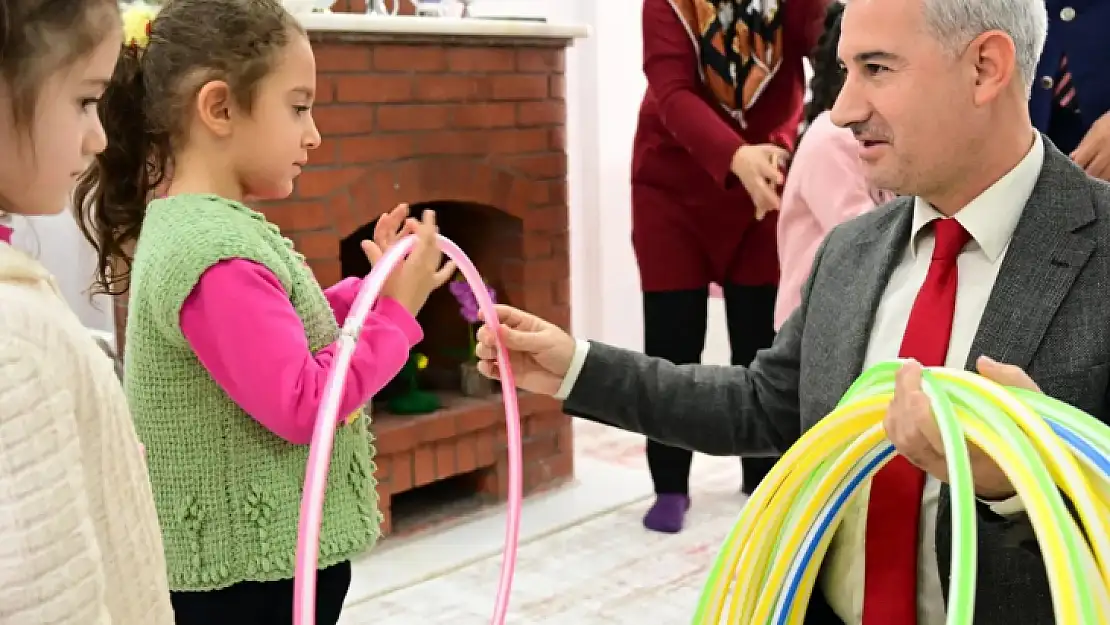 Başkan Çınar, Her Çocuk Bir Değer, Her Çocuk Bir Altındır