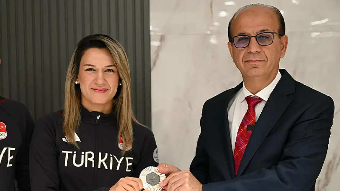 Başkan Geçit Hatice Akbaş Türk Sporunun Yükselen Yıldızı