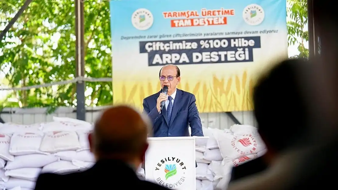 Başkan Geçit'ten Çiftçilere 35 Ton Arpa Dağıtımı