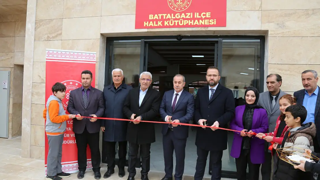 Başkan Güder'in Yer Tahsisi Yapmasıyla Birlikte Eski Malatya Kütüphaneye Kavuştu