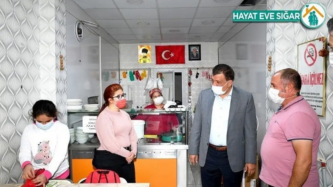 Başkan Gürkan Hekimhan'da esnaf ve vatandaşlarla bir araya geldi